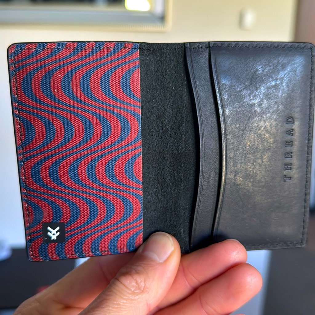 Threads Brand Mens Card Case